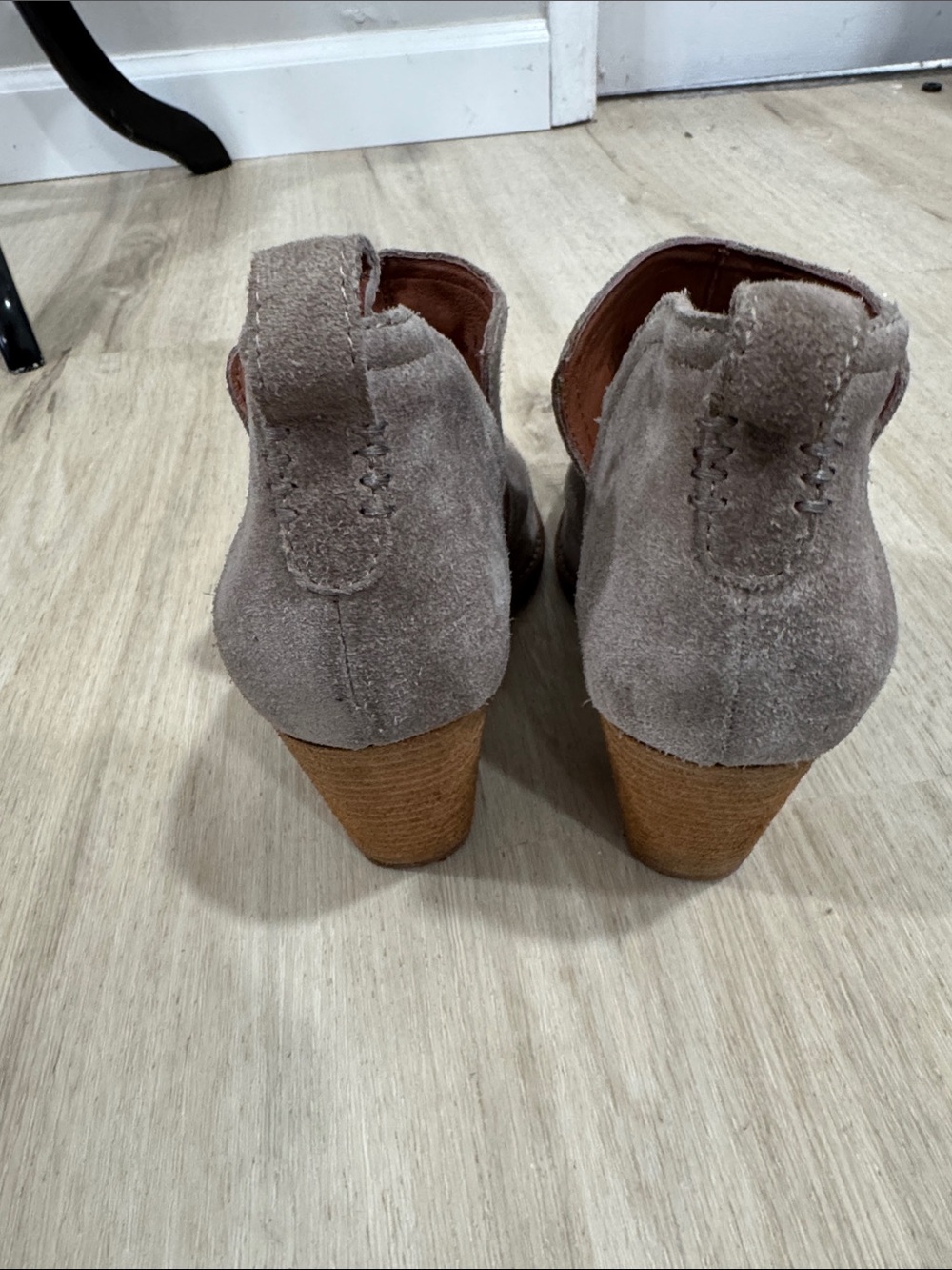 Jeffrey Campbell Light Gray beige Suede Ankle Booties - Picture 3 of 5